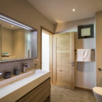 KotNor bathroom1