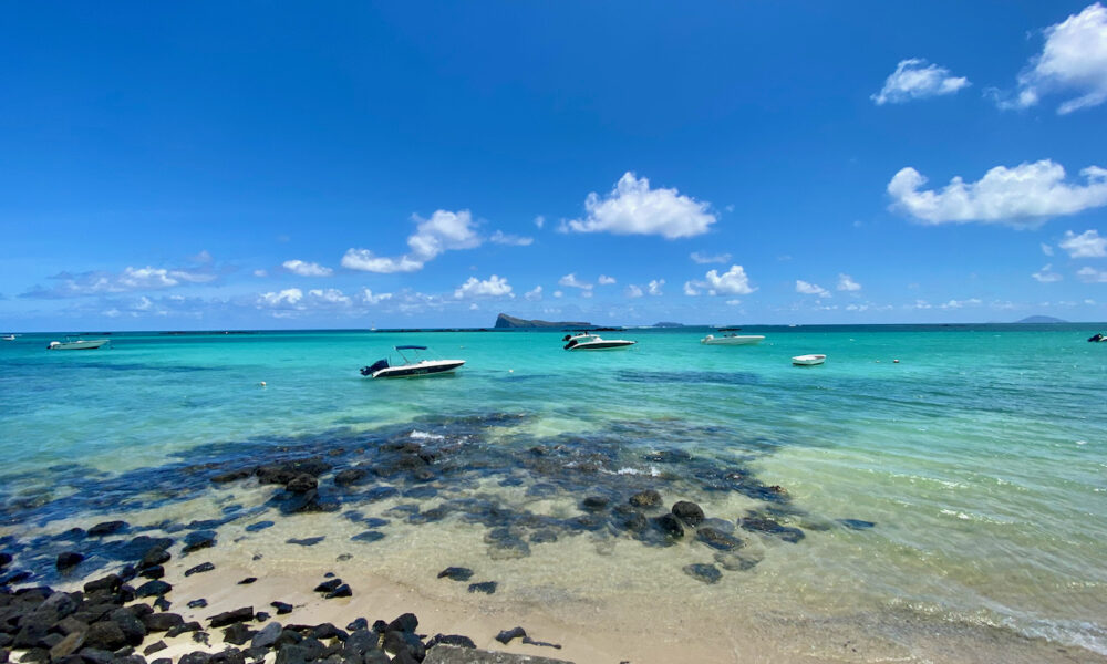 Villa Soleil Cap Malheureux beachfront