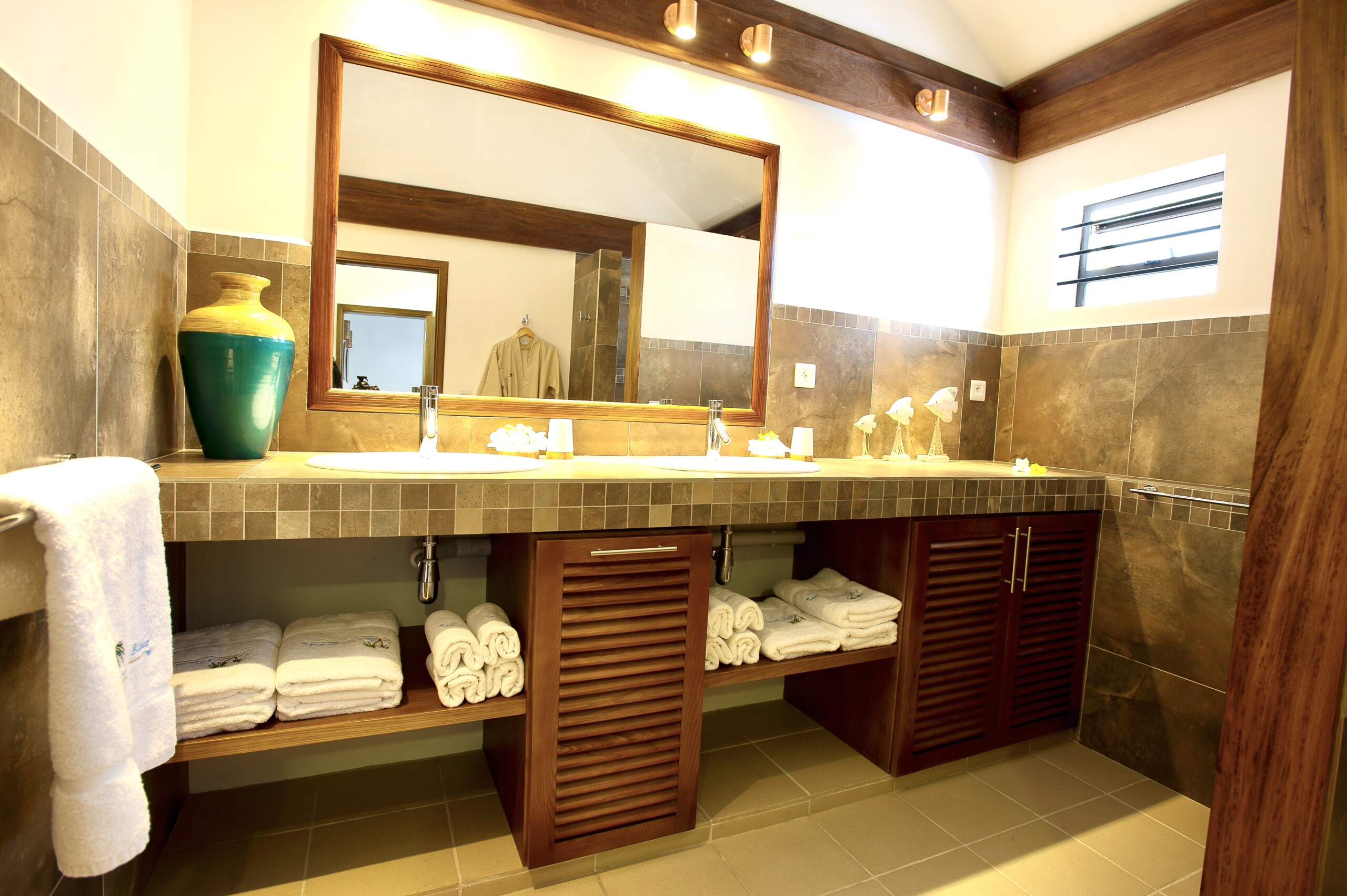 Villa Tropic 1 bathroom ensuite