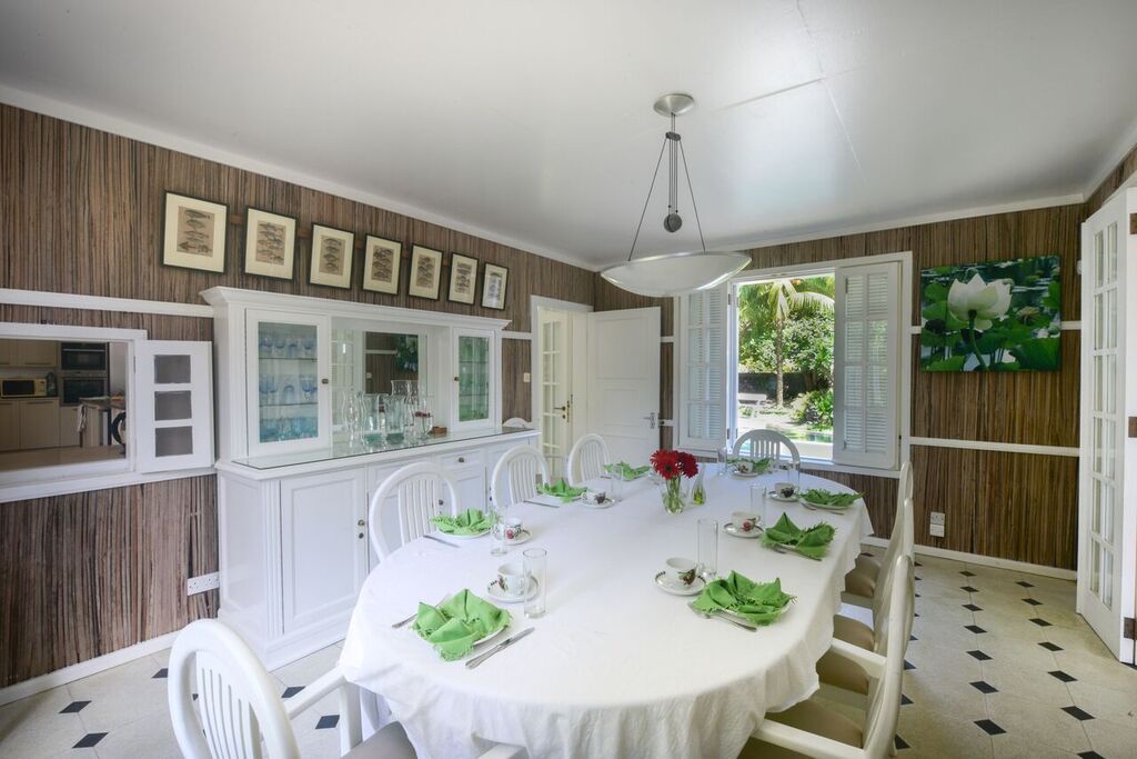 Villa-Virginia-dining